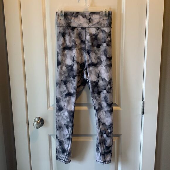 Joe Fresh Black and White Cloud Print Leggings - Picture 1 of 5